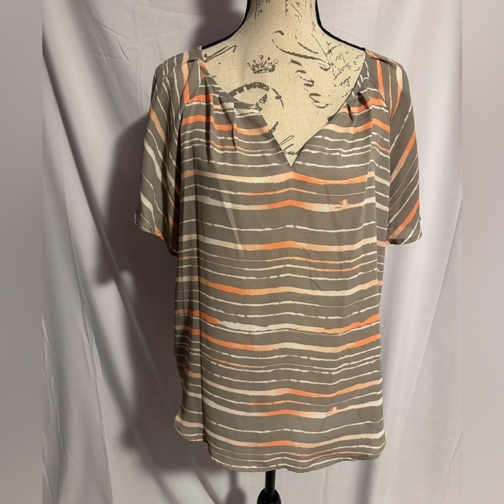 Apt 9 women’s blouse NWT